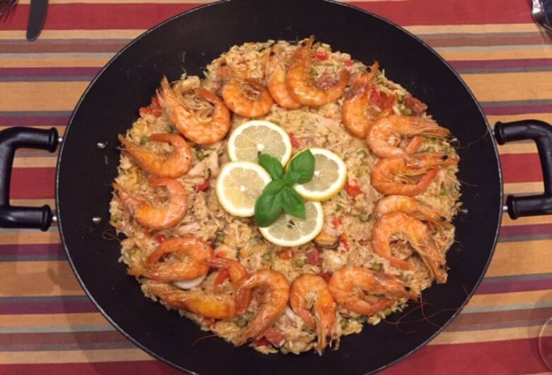 Recept van Gordon Ramsay paella met kip en chorizo