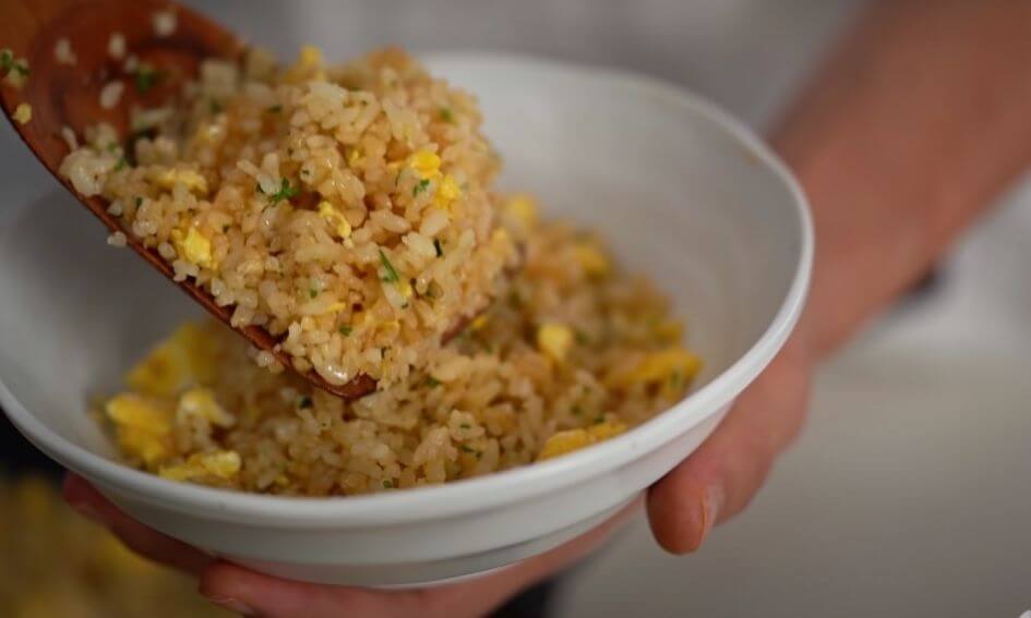 Recept: Japanse rijst met knoflookboter