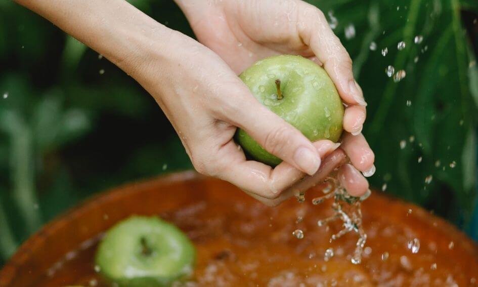 Is het nodig om biologische groenten en fruit te wassen?