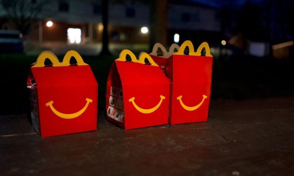 McDonald’s vervangt plastic speeltjes in Happy Meal voor duurzame variant