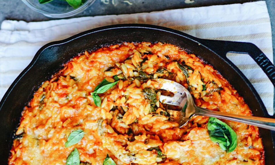 Recept Orzo pasta met tomaat, basilicum en Parmezaanse kaas