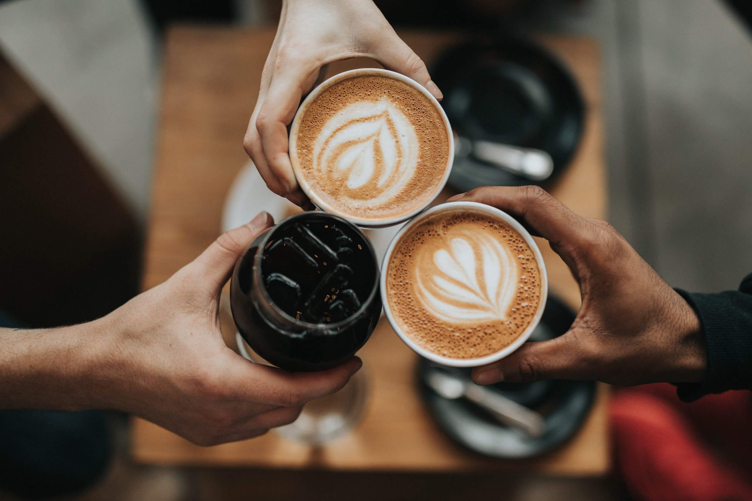 Durf te vragen hoe wordt cafeïnevrije koffie eigenlijk gemaakt?