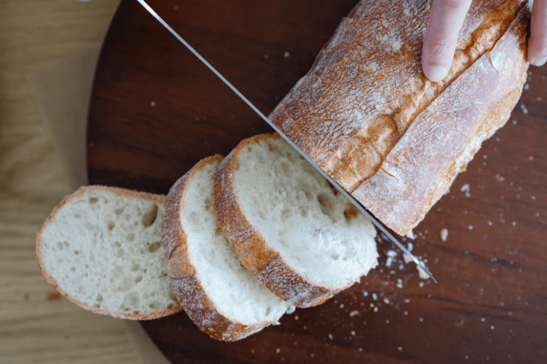 Wow! Zoveel stokbrood moet je eten om 1 kilo aan te komen